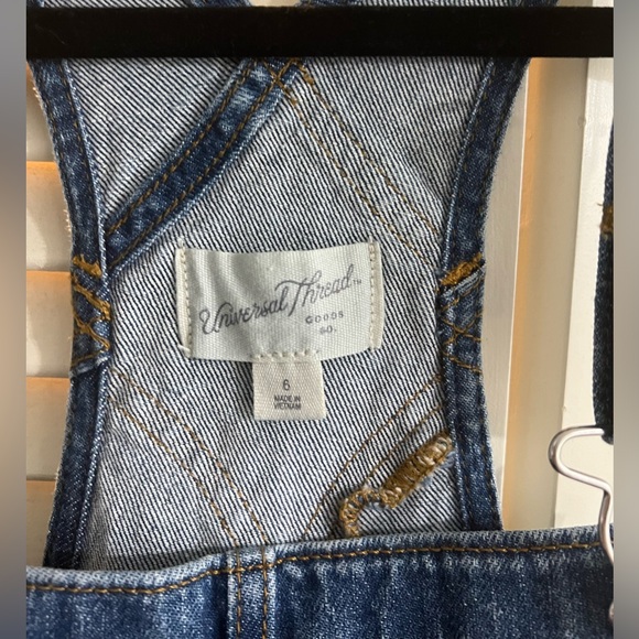 Universal Thread Overalls - Picture 4 of 5